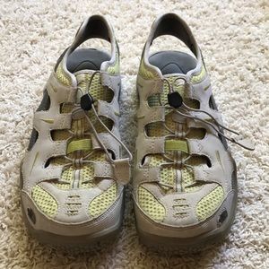 North Face Hedgefrog Hiking Shoes